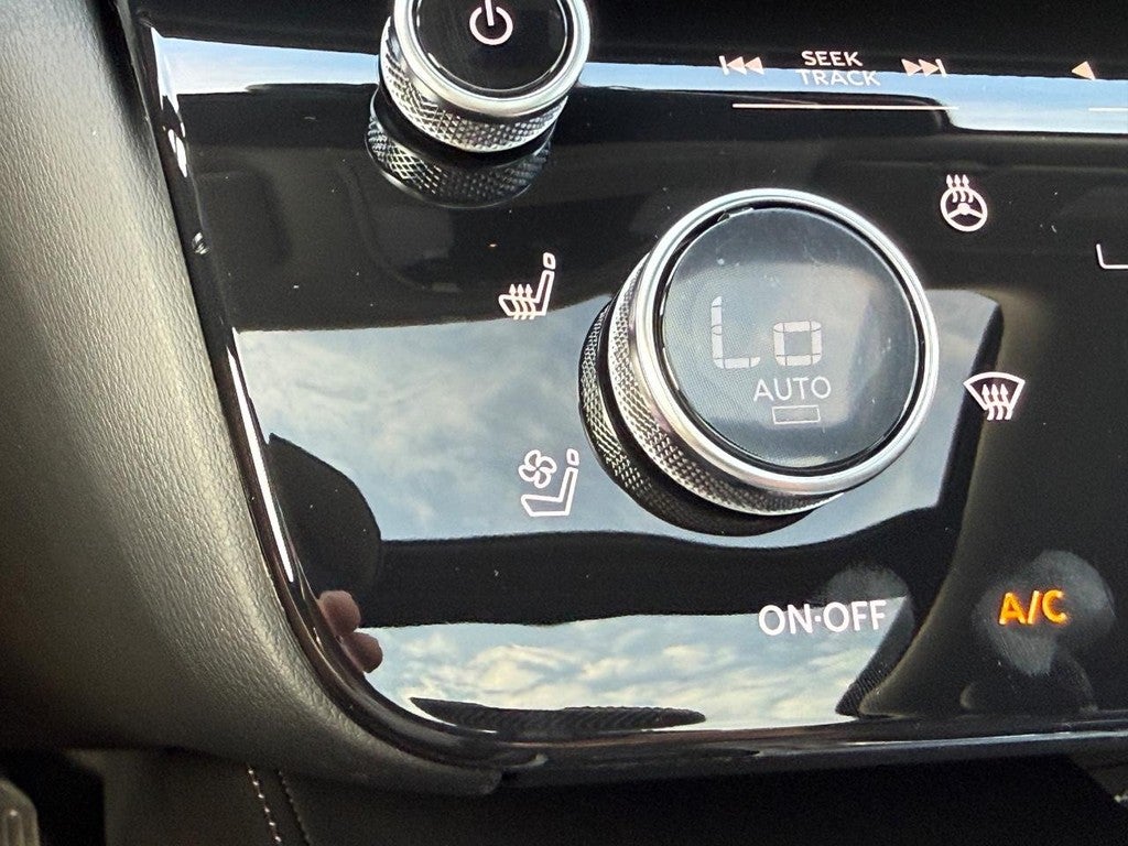 2027 INFINITI QX60 LUXE FWD
