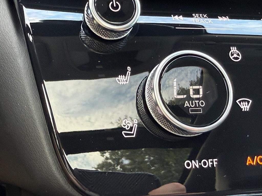 2027 INFINITI QX60 LUXE AWD