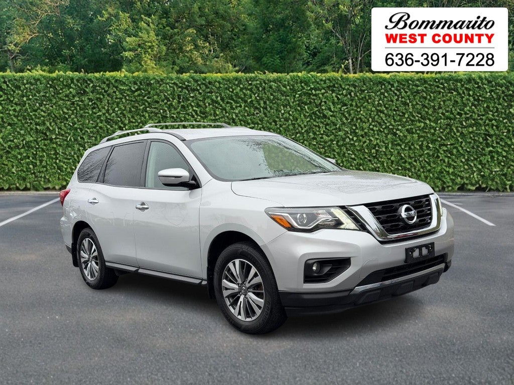 2020 Nissan Pathfinder 4x4 SV