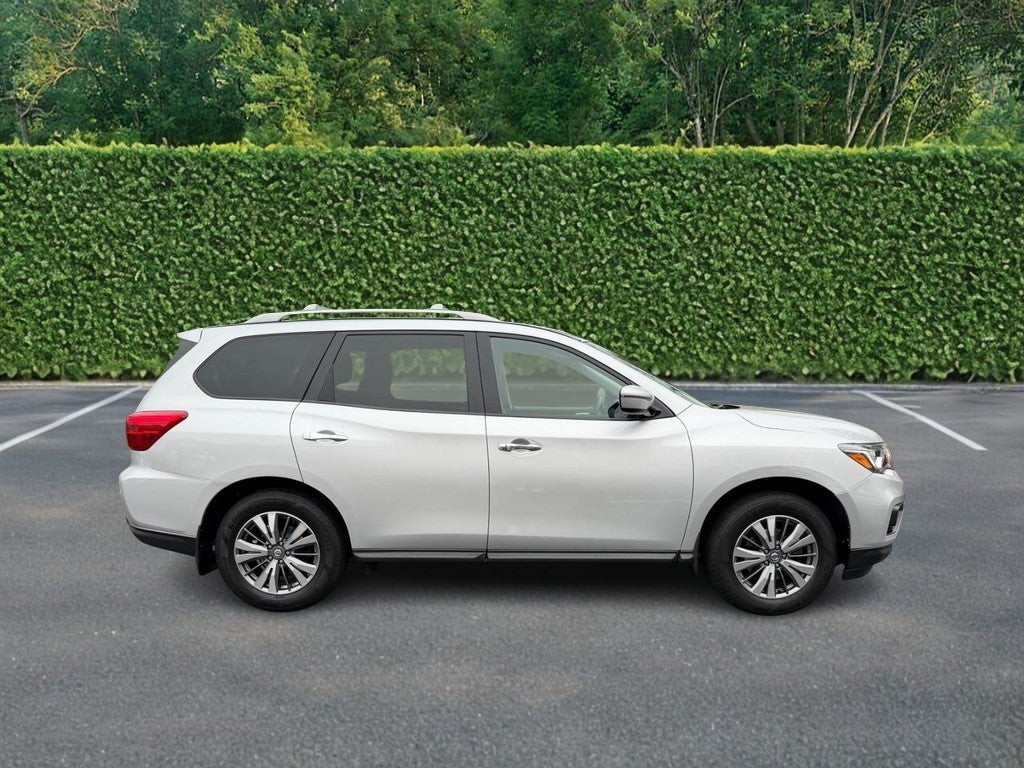 2020 Nissan Pathfinder 4x4 SV