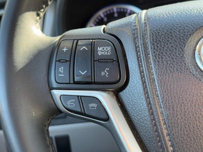 2015 Toyota Highlander AWD 4dr V6 XLE (Natl)