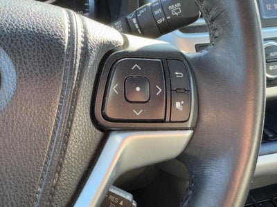 2015 Toyota Highlander AWD 4dr V6 XLE (Natl)