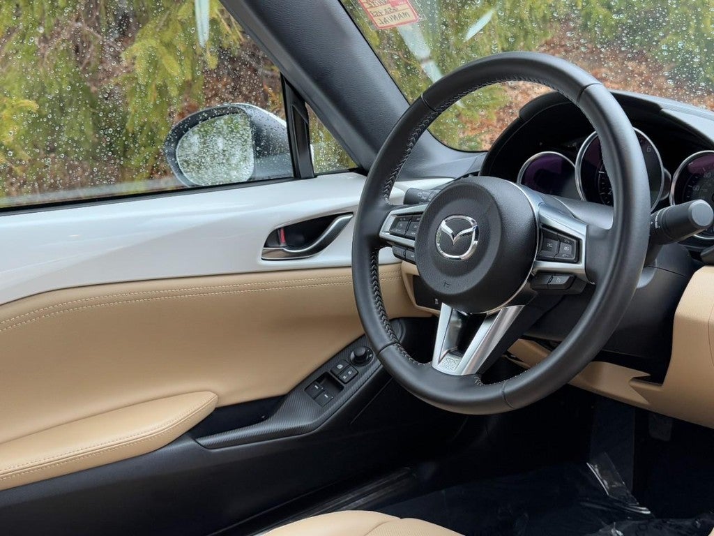 2025 Mazda Mazda MX-5 Miata RF Grand Touring Manual
