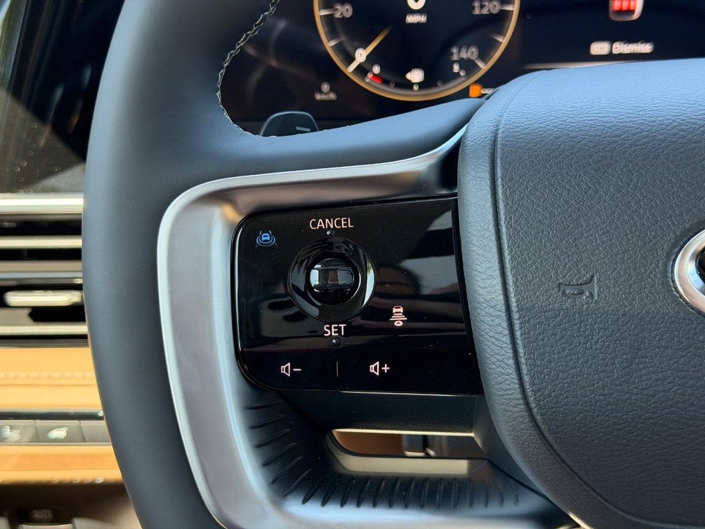 2026 INFINITI QX80 LUXE AWD