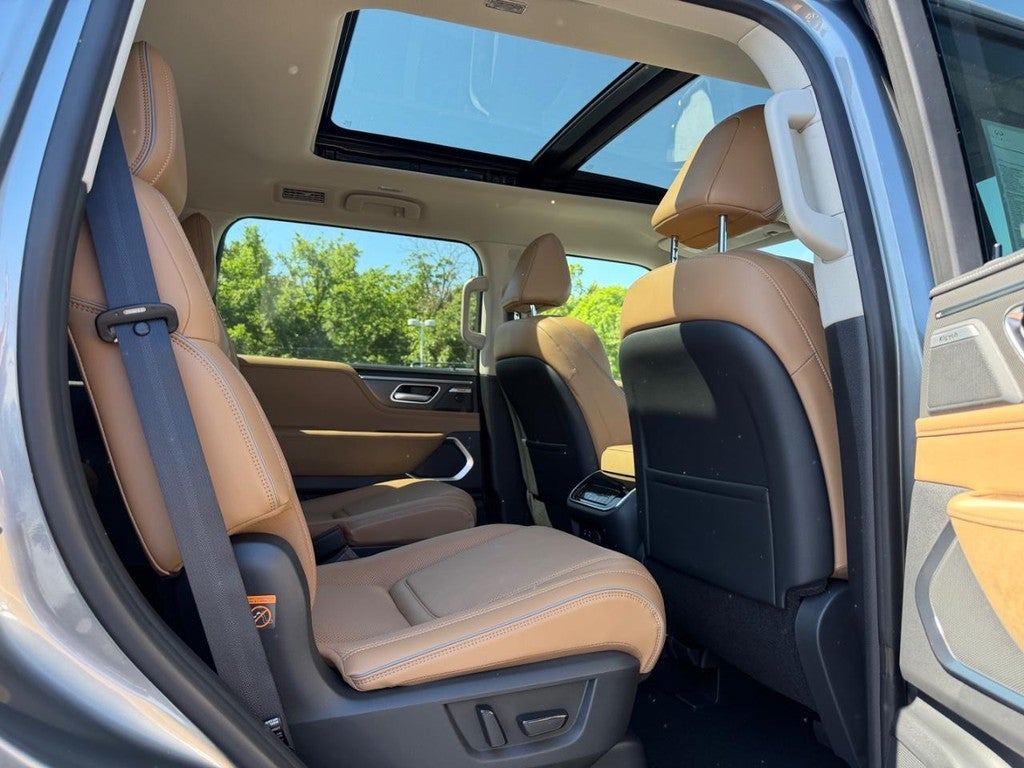 2026 INFINITI QX80 LUXE AWD