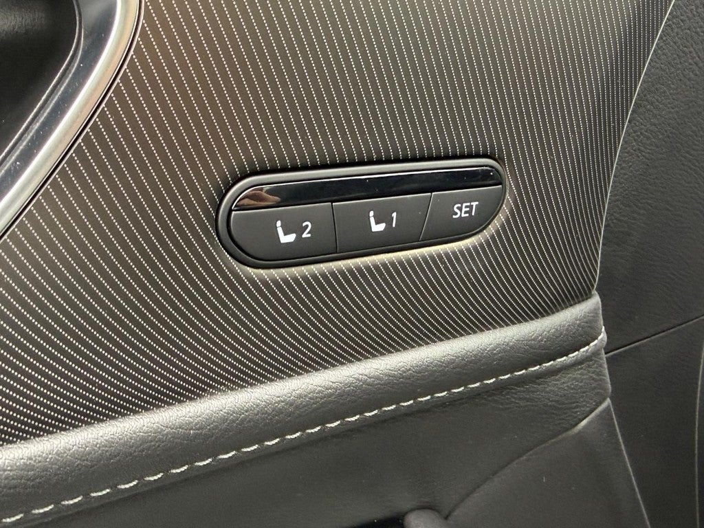 2027 INFINITI QX80 LUXE AWD