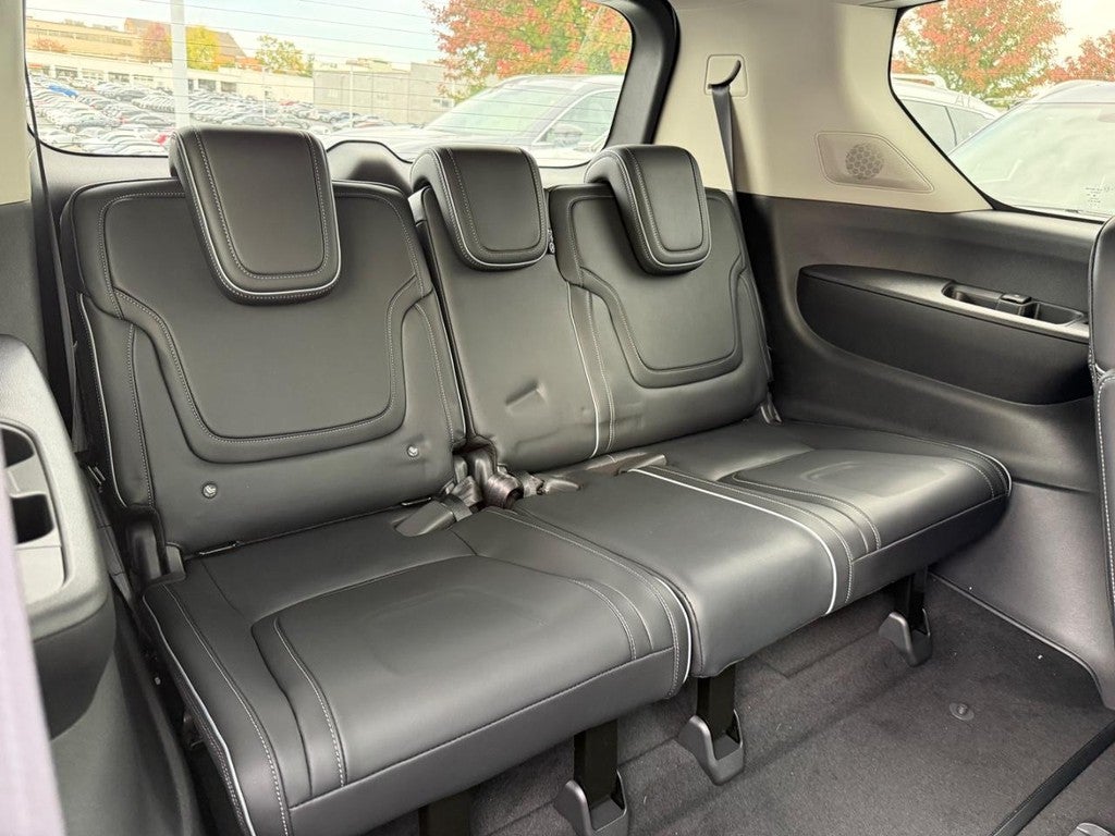 2027 INFINITI QX80 LUXE AWD