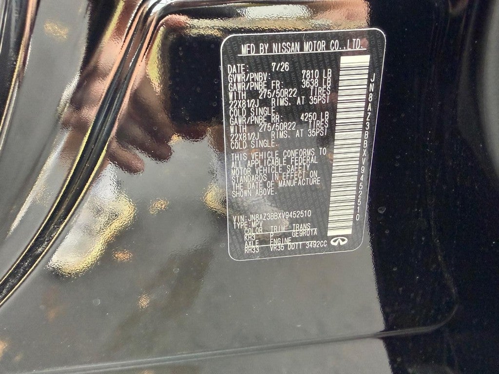 2027 INFINITI QX80 LUXE AWD