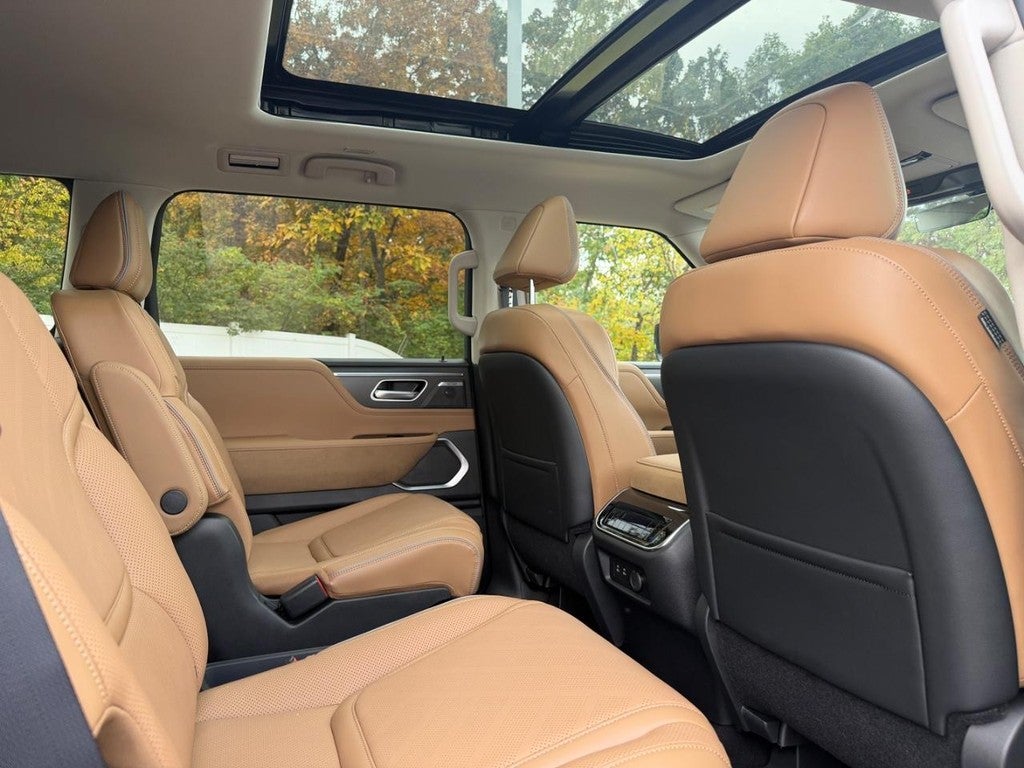 2027 INFINITI QX80 LUXE AWD