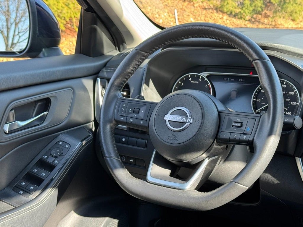 2024 Nissan Rogue FWD SV