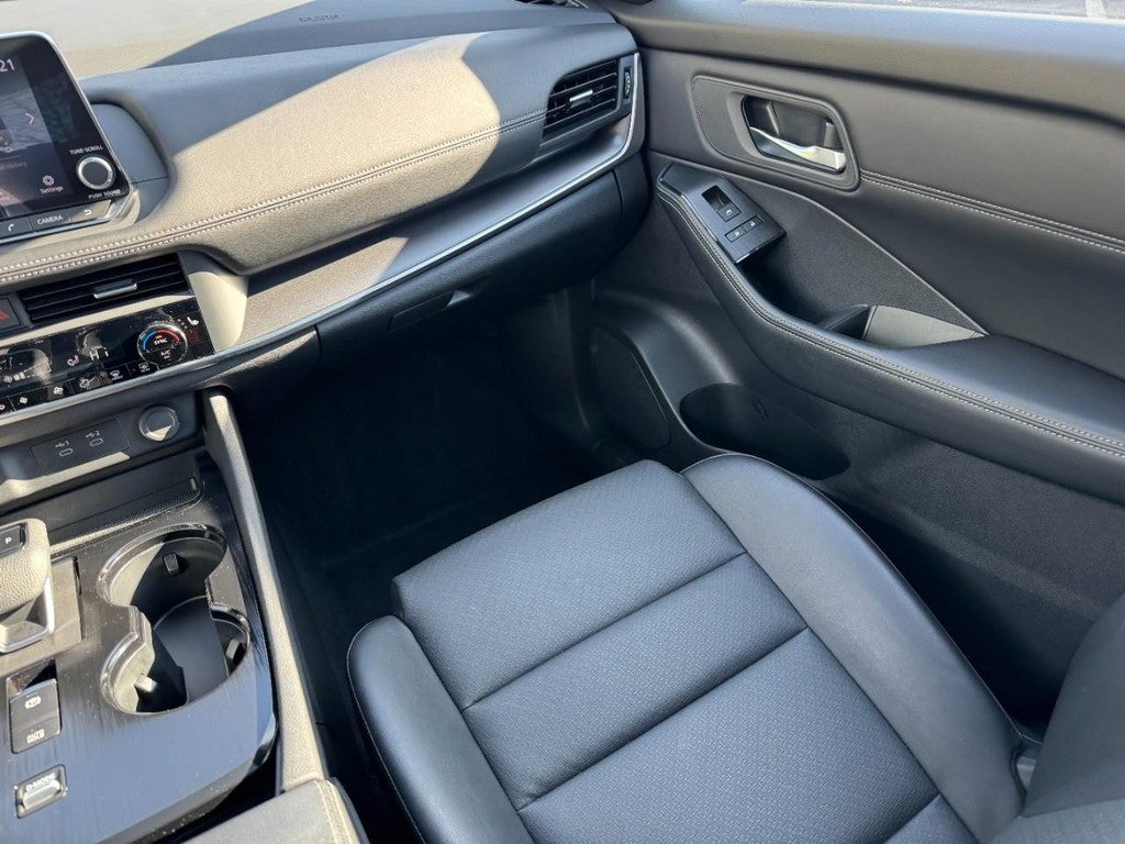 2024 Nissan Rogue FWD SV