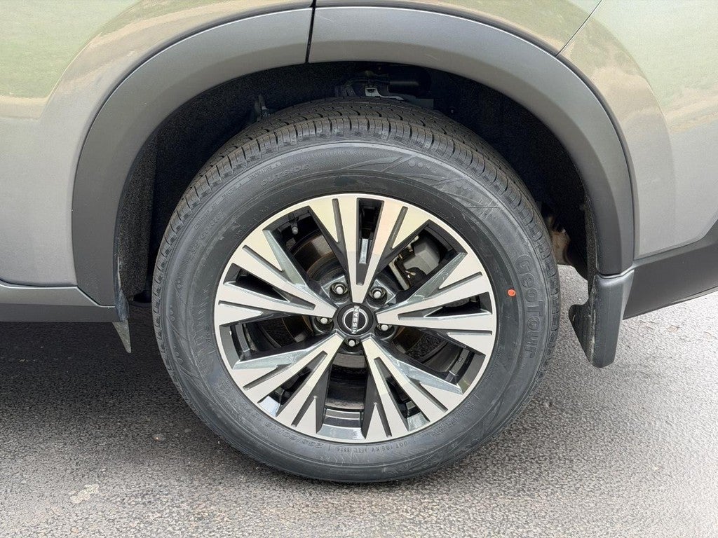 2022 Nissan Rogue AWD SV