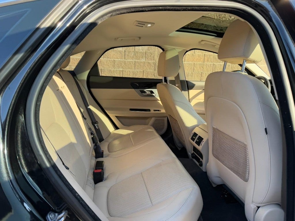 2018 Jaguar XF Sedan 35t Prestige AWD