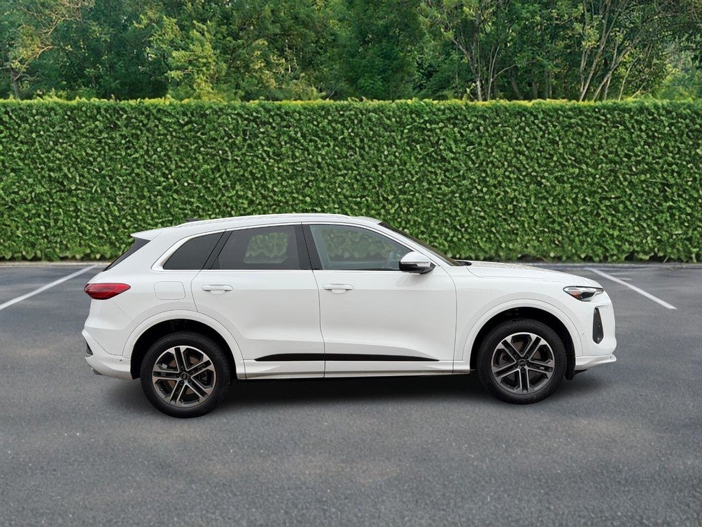 2025 Audi Q5 Premium 2.0 TFSI quattro