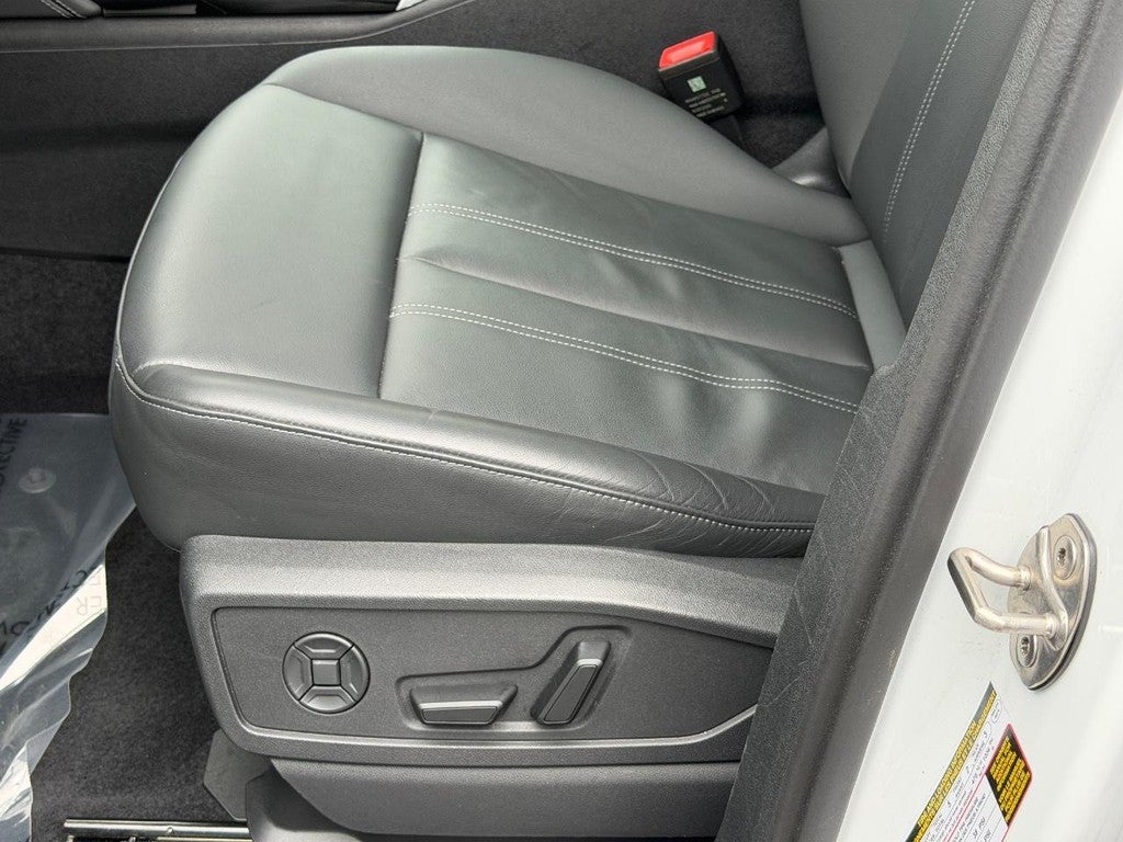 2025 Audi Q5 Premium 2.0 TFSI quattro