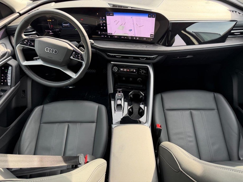 2025 Audi Q5 Premium 2.0 TFSI quattro