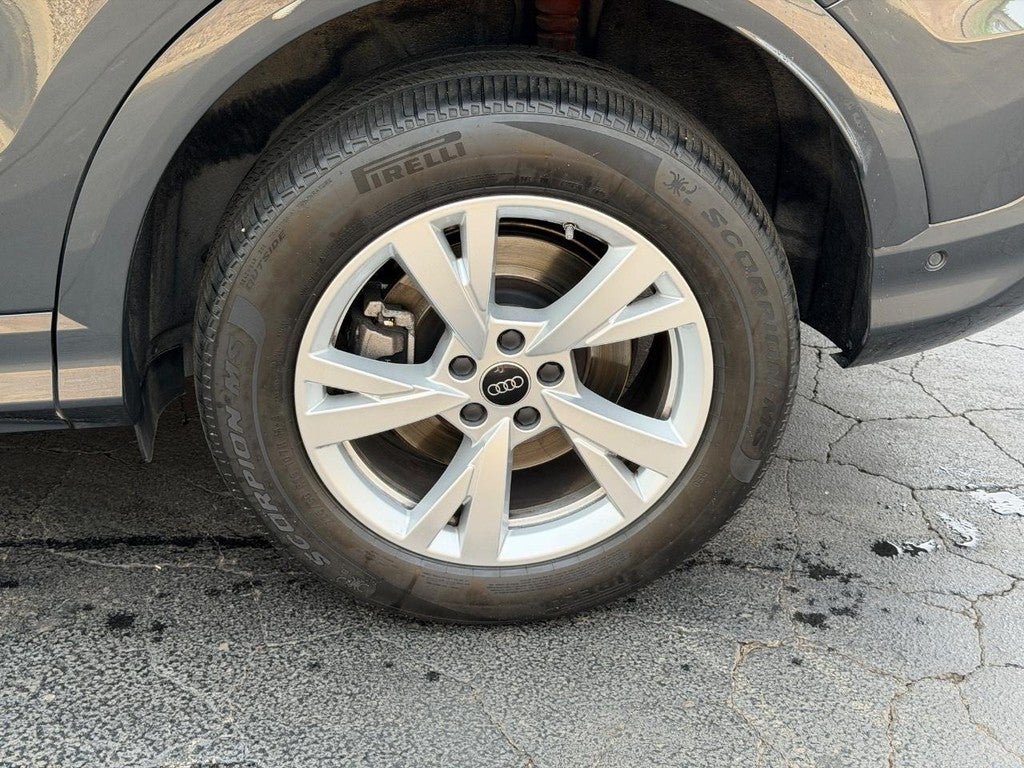 2025 Audi Q5 Premium 2.0 TFSI quattro