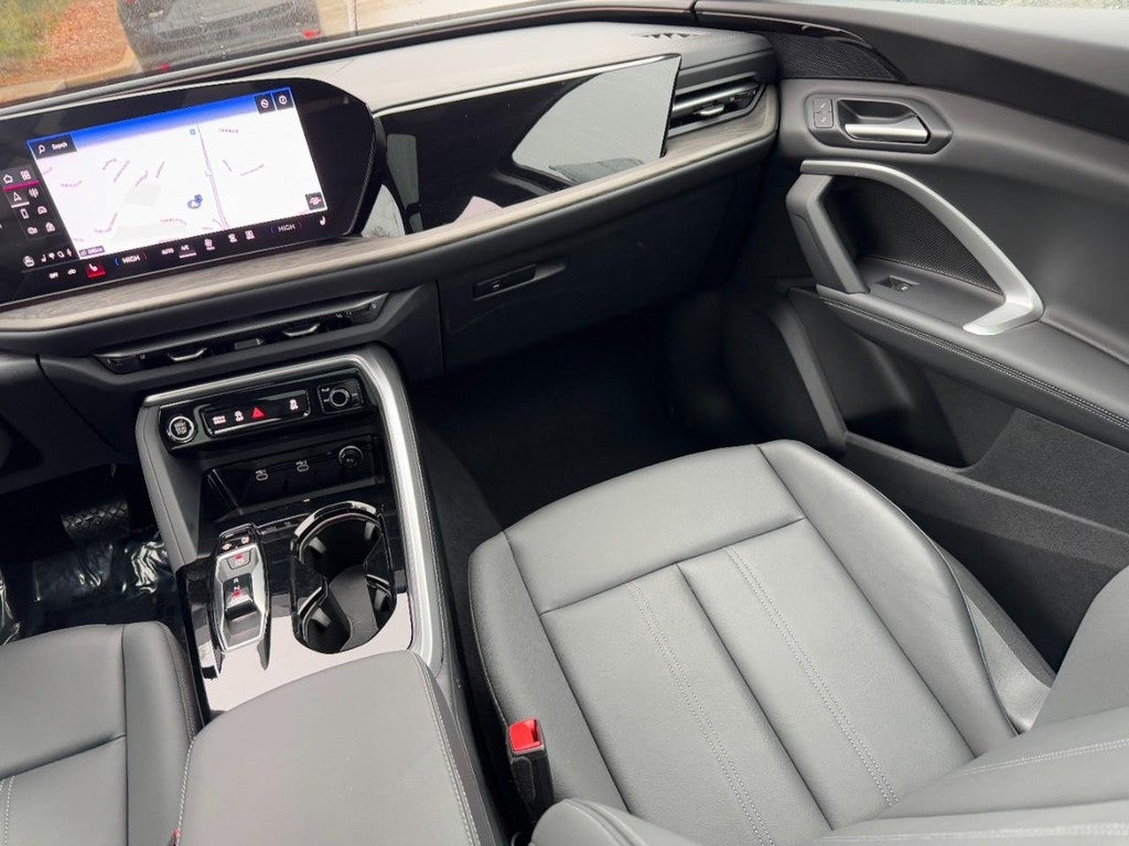 2025 Audi Q5 Premium 2.0 TFSI quattro