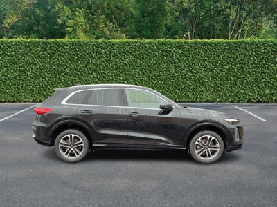 2025 Audi Q5 Premium 2.0 TFSI quattro