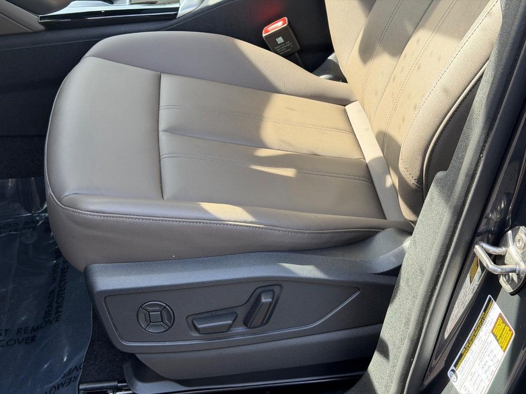 2025 Audi Q5 Premium 2.0 TFSI quattro
