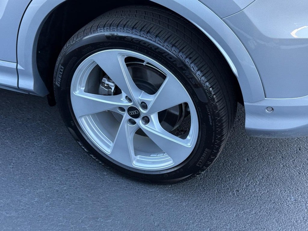 2026 Audi Q5 Premium Plus 2.0 TFSI quattro
