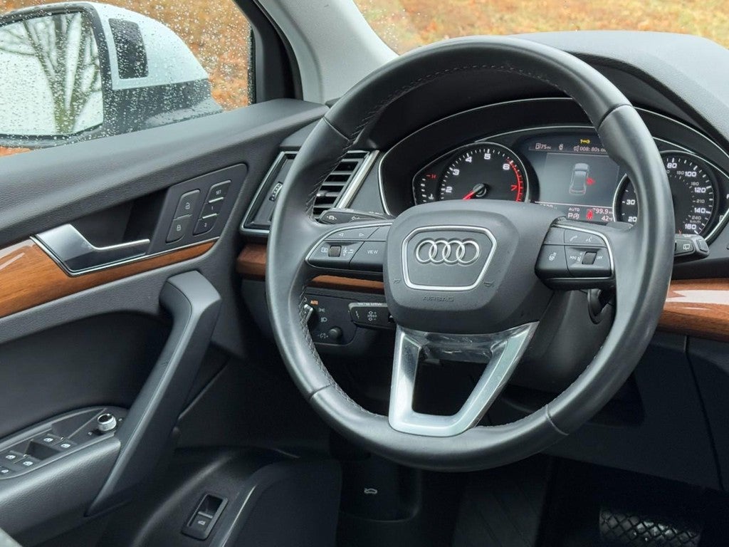 2023 Audi Q5 Premium 40 TFSI quattro