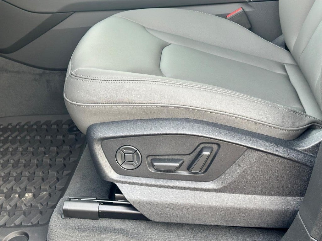 2026 Audi Q7 Premium Plus 45 quattro