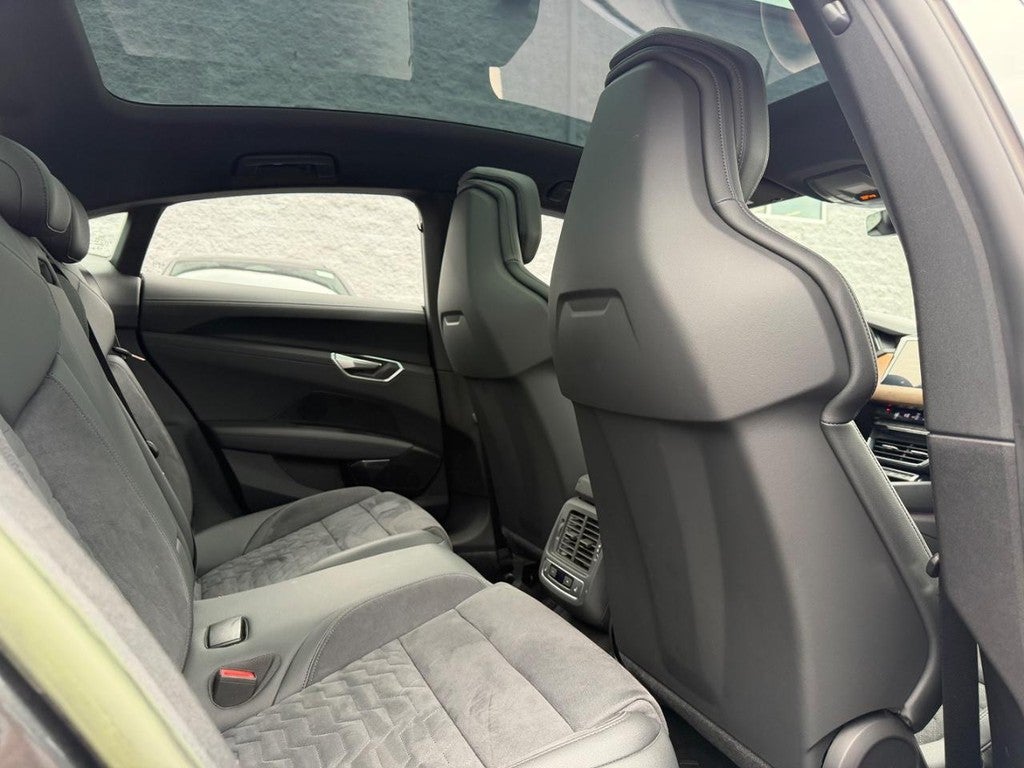 2023 Audi e-tron GT Prestige quattro