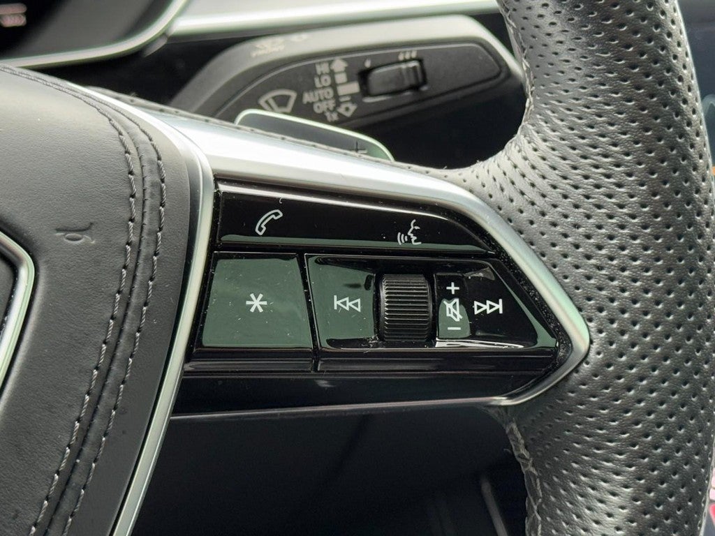 2023 Audi S8 4.0 TFSI