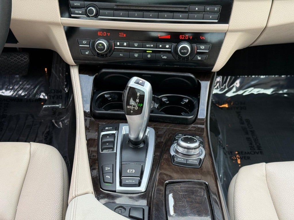 2012 BMW 5 Series 4dr Sdn 528i xDrive AWD
