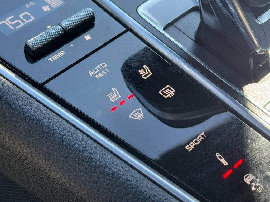 2019 Porsche Panamera 4 AWD